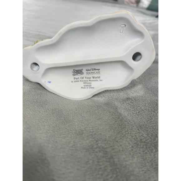 Precious Moments Ariel Little Mermaid Part of Your World DISNEY Showcase 630039 - Picture 5 of 6